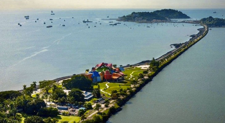 el-causeway-o-calzada-de-amador