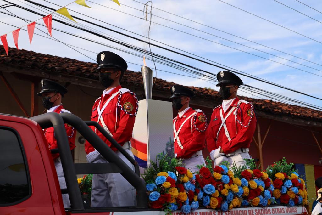 arranca-recorrido-de-la-antorcha-del-bicentenario-en-chitre
