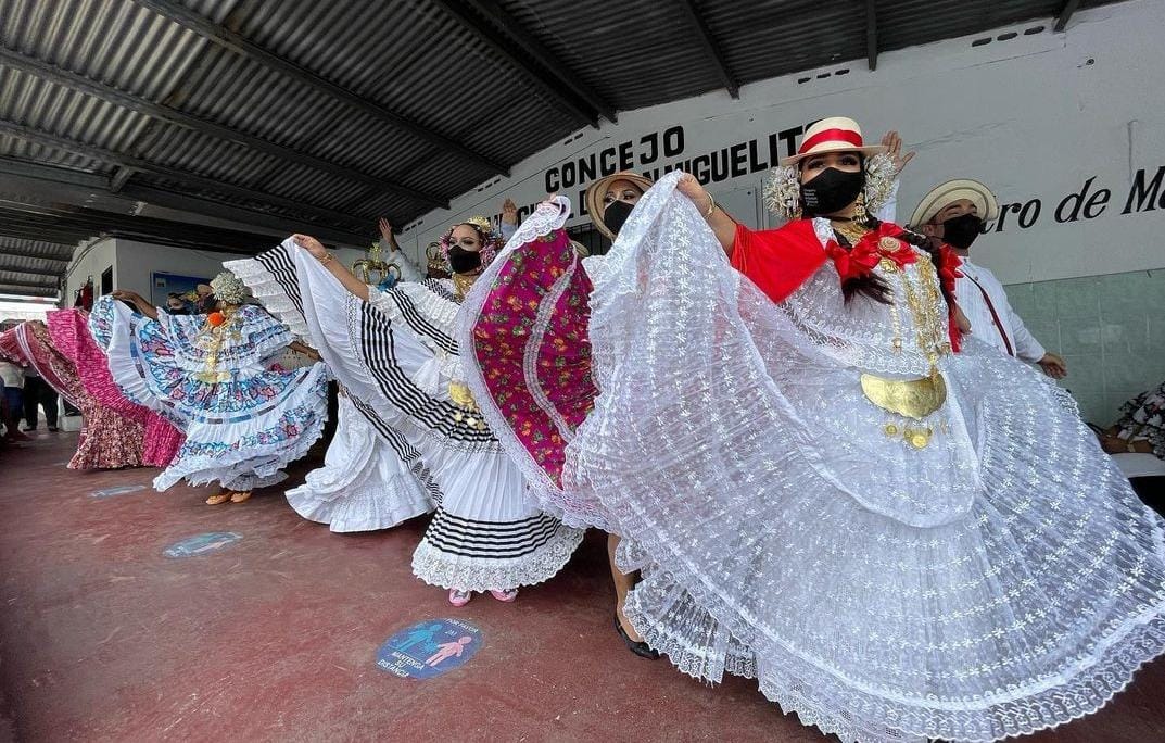 simbolo-del-bicentenario-llego-a-san-miguelito